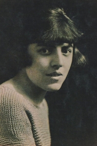 Dodie Smith in 1921, aged 25.